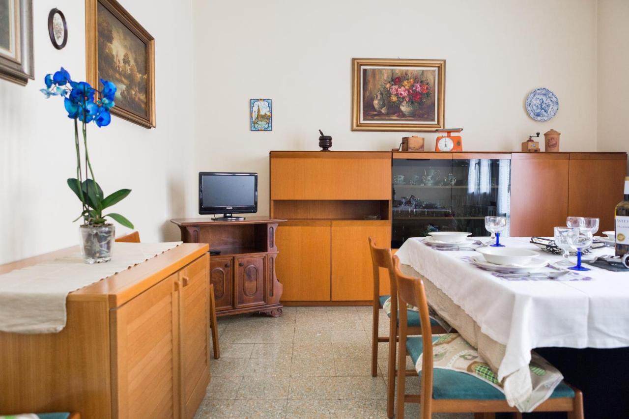 A Pochi Passi Dal Centro E Dall'Ospedale Di Parma Exterior foto